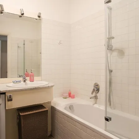 Lägenhet Charme In Brera, 1 Bdrm *