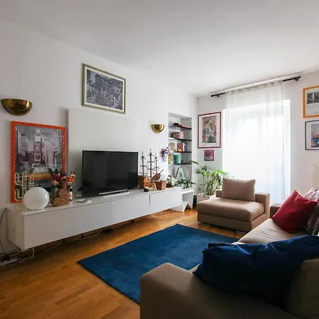 Lägenhet Charme In Brera, 1 Bdrm